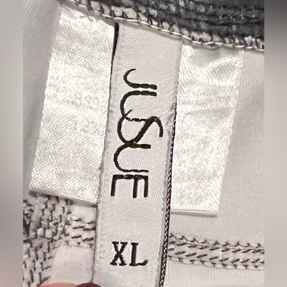 Jusue cropped capri leggings - black gray white - size xl - Picture 6 of 9